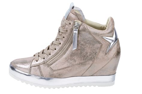 sneaker met sleehak nike|Women's Sneakers & Shoes .